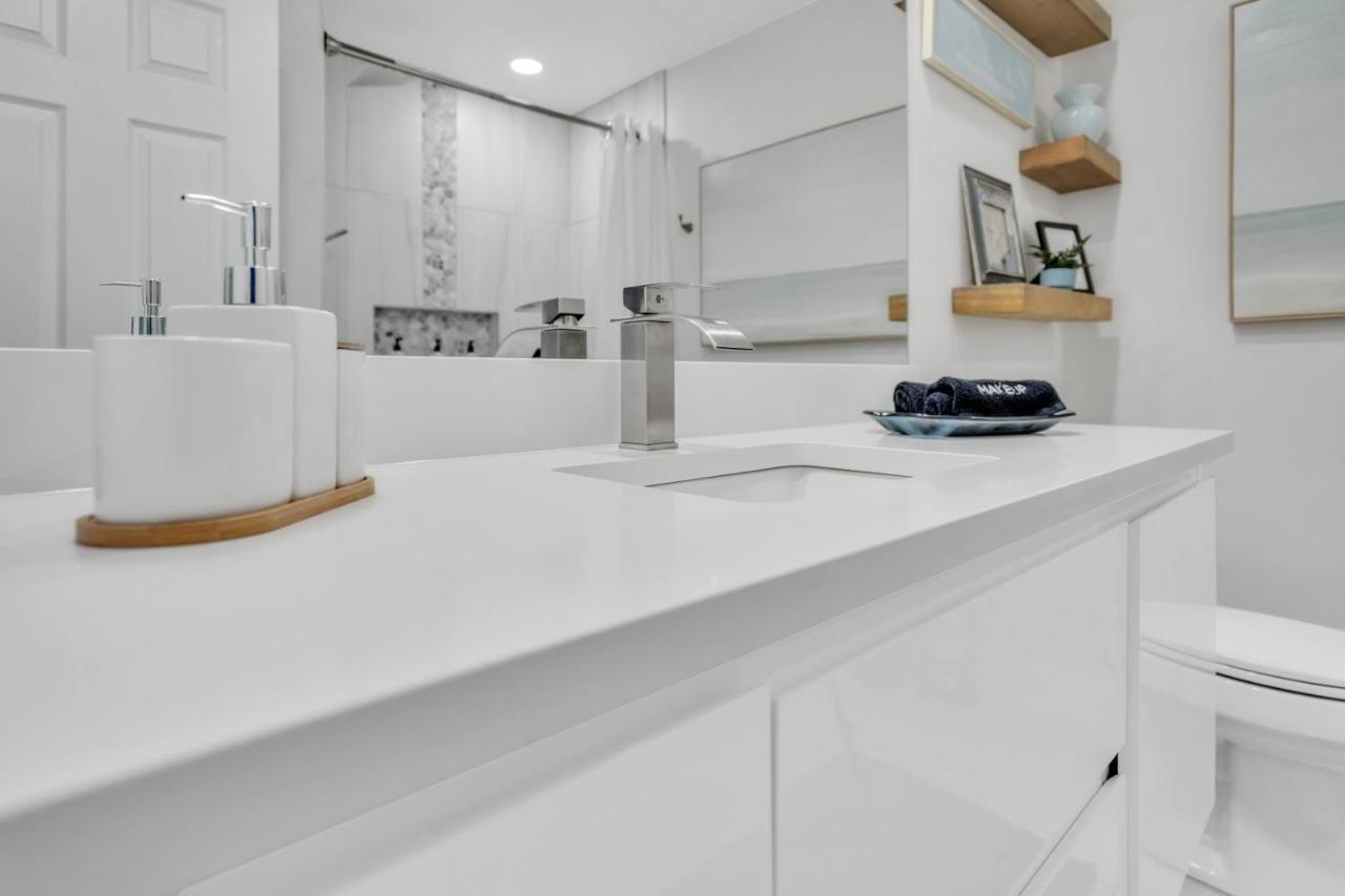 2Bed 1Bath Suite Minutes To Downtown, Beaches, Restaurants, Theaters And More Σεϊρασότα Εξωτερικό φωτογραφία