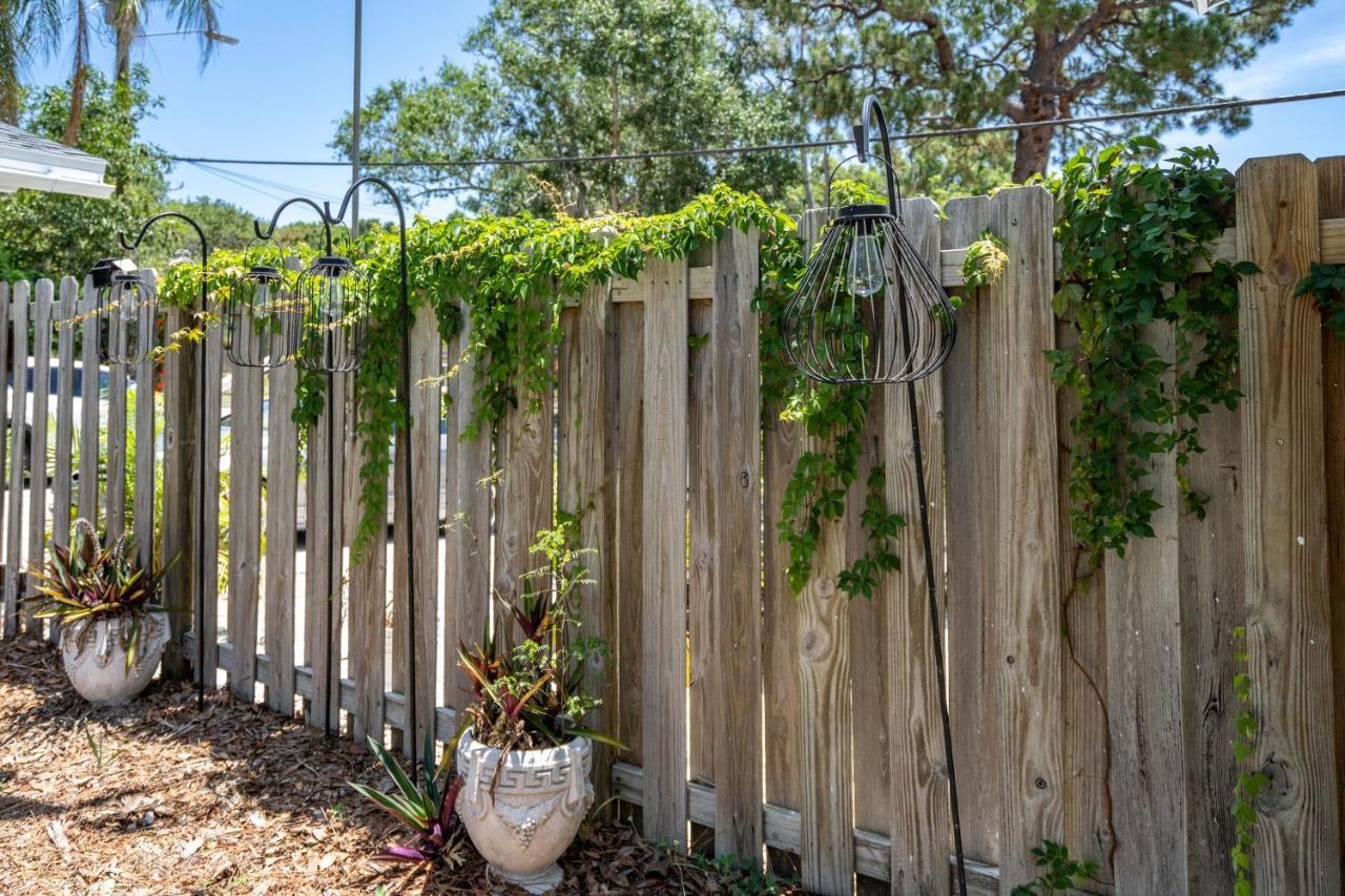 2Bed 1Bath Suite Minutes To Downtown, Beaches, Restaurants, Theaters And More Σεϊρασότα Εξωτερικό φωτογραφία
