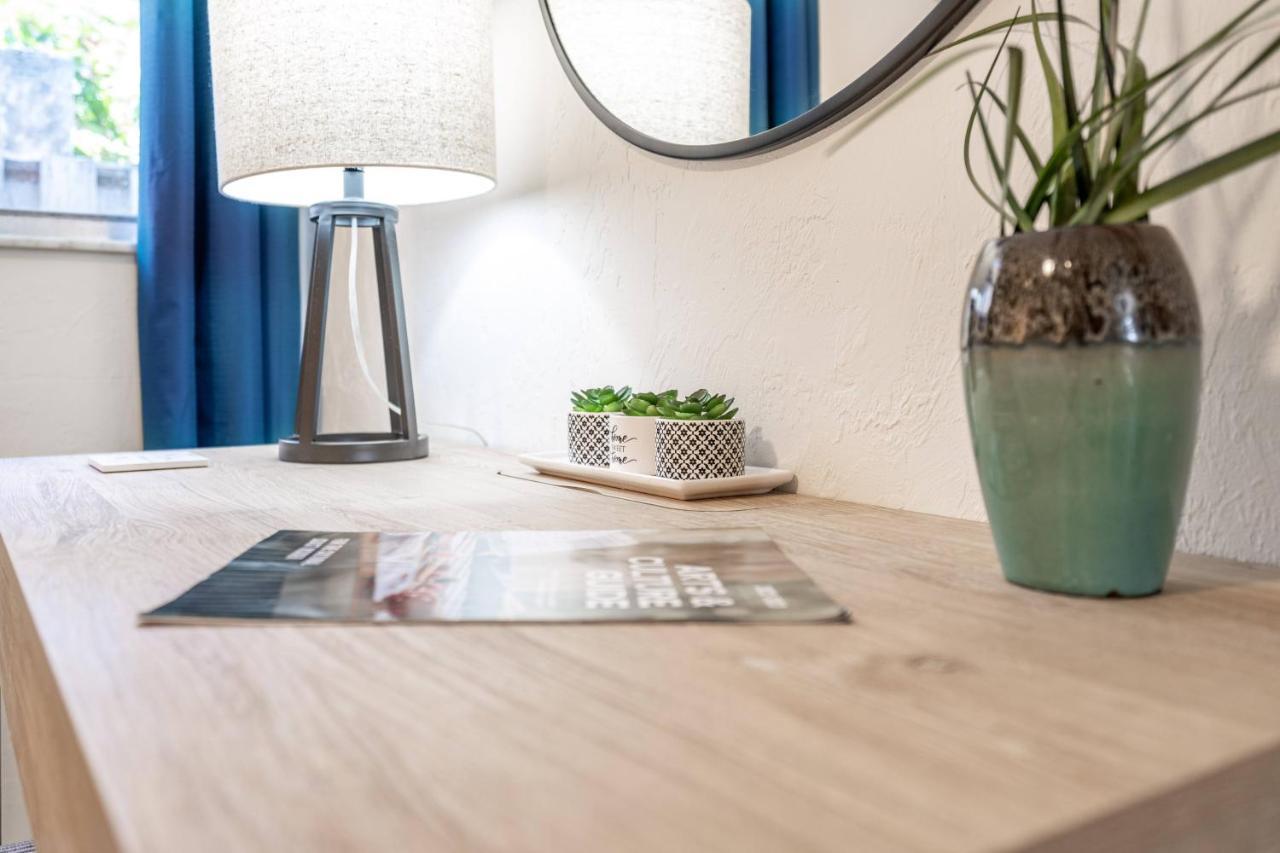 2Bed 1Bath Suite Minutes To Downtown, Beaches, Restaurants, Theaters And More Σεϊρασότα Εξωτερικό φωτογραφία