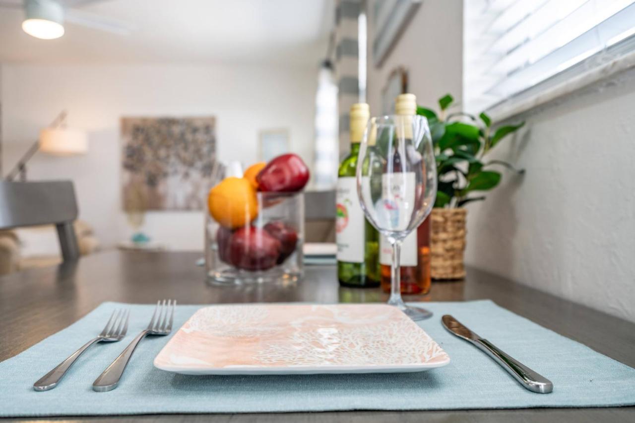 2Bed 1Bath Suite Minutes To Downtown, Beaches, Restaurants, Theaters And More Σεϊρασότα Εξωτερικό φωτογραφία